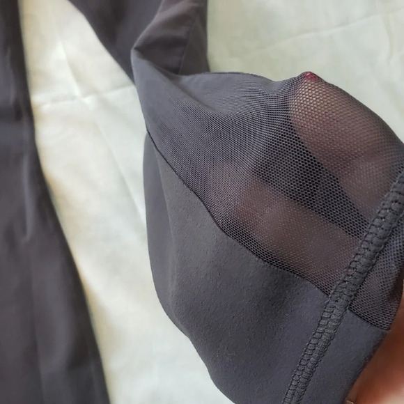 Fabletics pureluxe leggings dark gray shear side panel S/M see measurements - Picture 4 of 7